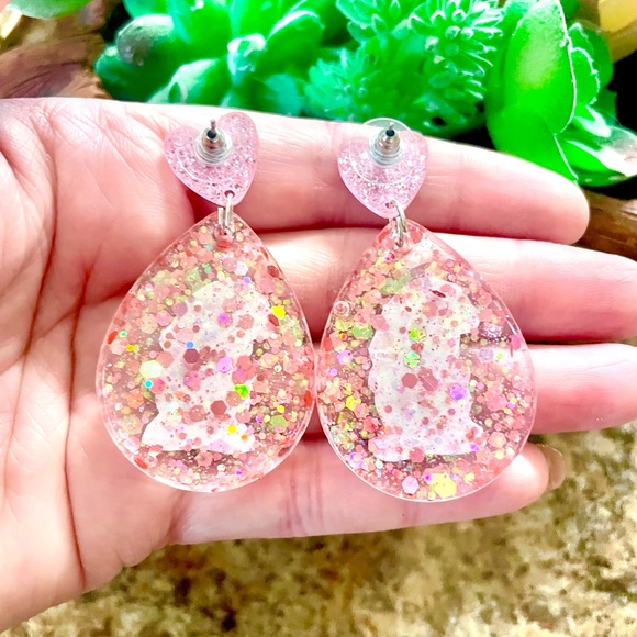 Acrylic Gnome Earrings - Picture 4 of 4